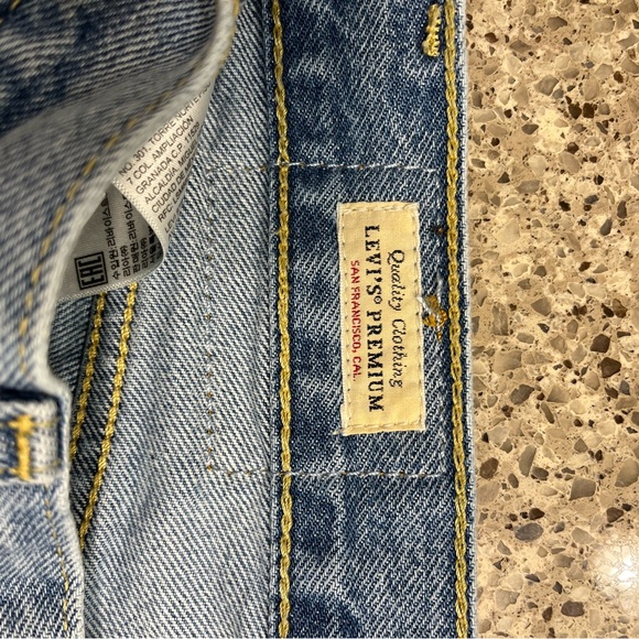 Levi’s Women’s Dad Jeans, Far and Wide 31 x 30 - Picture 7 of 10